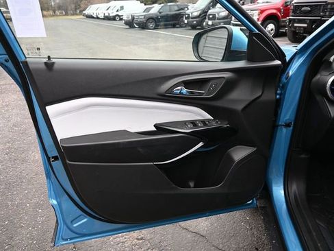 New 2026 Chevrolet Trax LT w/ Driver Confidence Package image 17