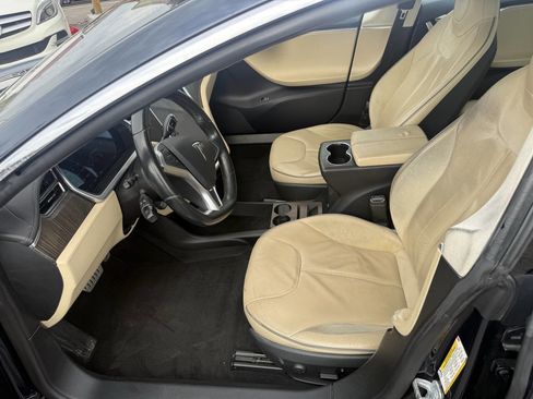 Used 2013 Tesla Model S Performance image 17