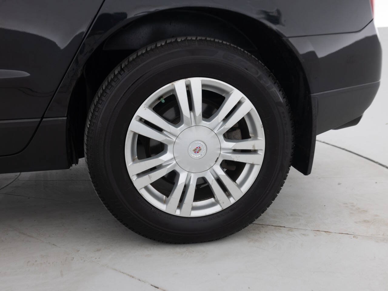 Used 2011 Cadillac SRX Luxury FWD image 22