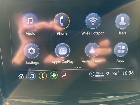 Used 2023 Chevrolet Traverse LT w/ LPO, Cargo Package image 18