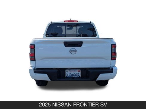 Certified 2025 Nissan Frontier SV RWD image 29