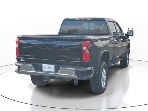 Used 2024 Chevrolet Silverado 3500 LTZ w/ LTZ Premium Package image 4