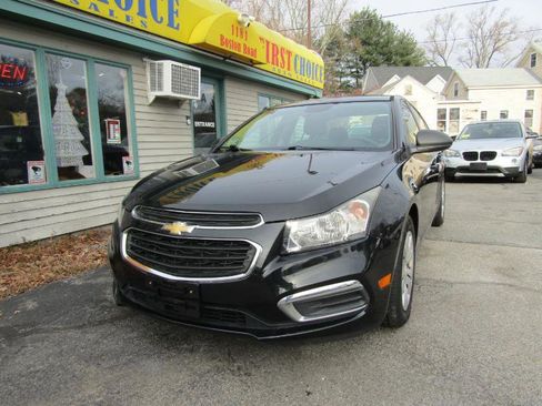 Used 2016 Chevrolet Cruze LS image 13