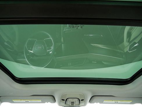 Certified 2023 Audi e-tron Premium w/ Convenience Plus Package AWD/4WD image 21