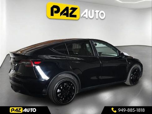 Used 2022 Tesla Model Y Long Range AWD/4WD image 5