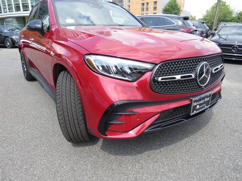 Used 2026 Mercedes-Benz GLC 350e 4MATIC image 25