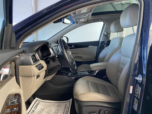 Used 2019 Kia Sorento EX w/ EX Touring Package AWD/4WD image 25