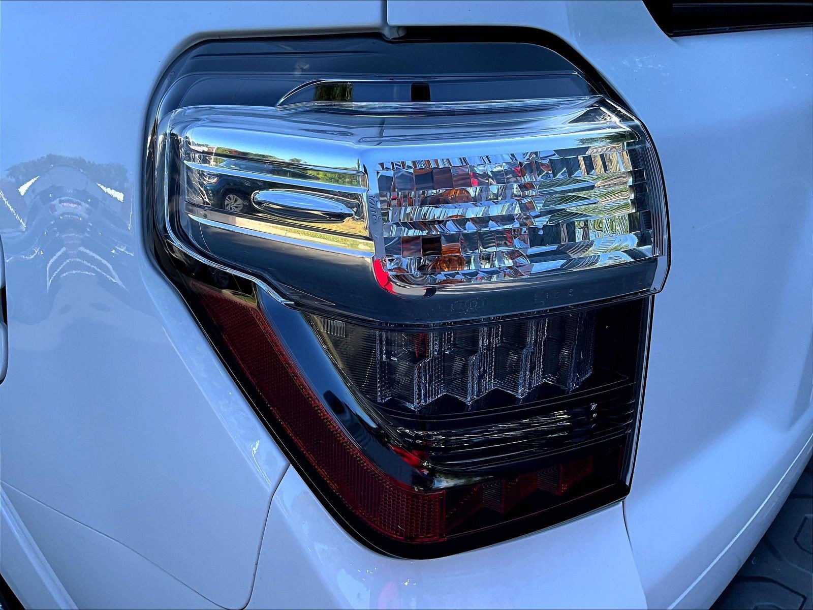 Used 2023 Toyota 4Runner SR5 Premium w/ Moonroof Package RWD image 23