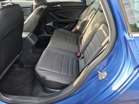 Used 2024 Volkswagen Jetta SE FWD image 16