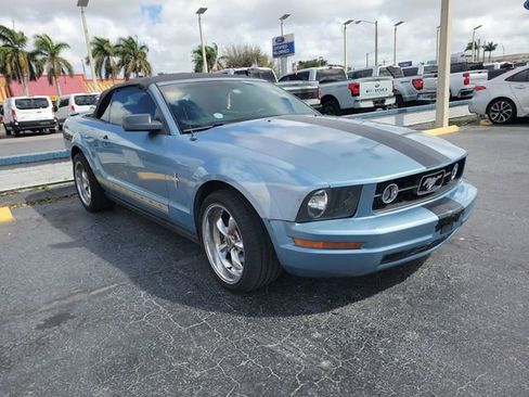 Used 2007 Ford Mustang Deluxe image 1