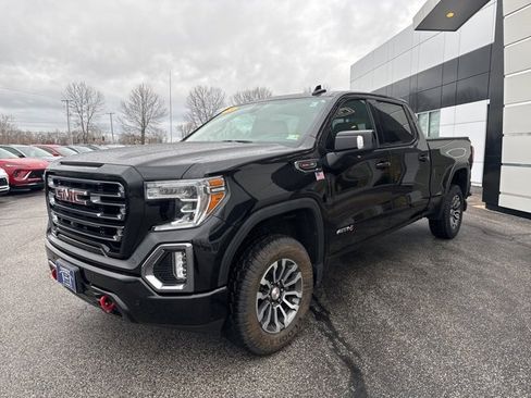 Used 2019 GMC Sierra 1500 AT4 w/ AT4 Premium Package image 3
