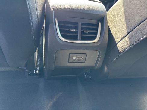 Used 2025 Chevrolet Blazer LT image 24