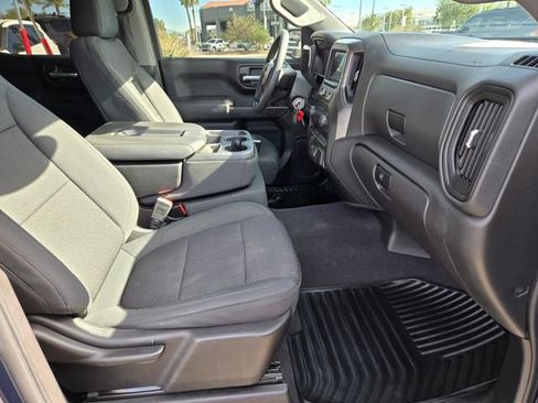 Used 2020 Chevrolet Silverado 1500 Custom w/ Custom Value Package RWD image 18