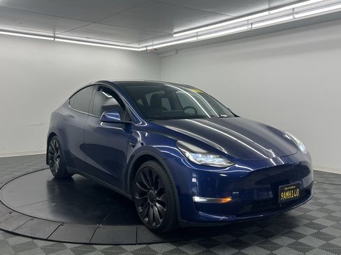 Used 2022 Tesla Model Y Performance image 2