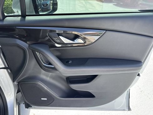 Used 2021 Chevrolet Blazer RS w/ Enhanced Convenience Package FWD image 43