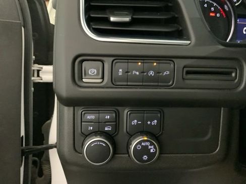 Used 2021 Chevrolet Tahoe LT AWD/4WD image 23