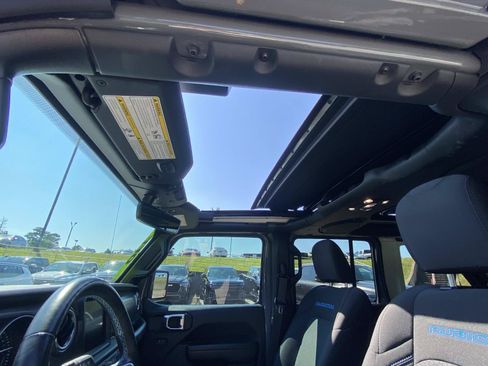 Used 2023 Jeep Wrangler Unlimited Rubicon 4xe w/ Cold Weather Group AWD/4WD image 26