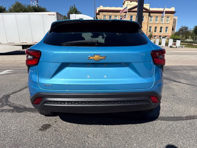 New 2026 Chevrolet Trax LS w/ LS Convenience Package FWD image 4