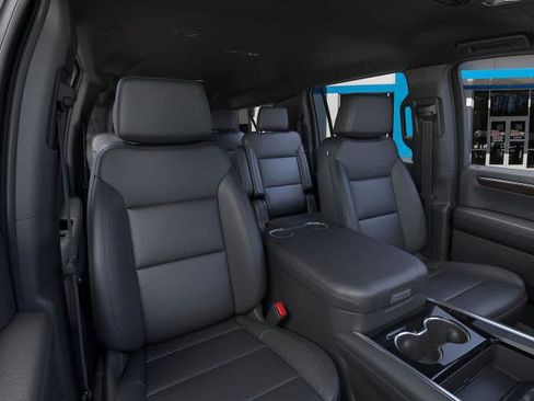 New 2026 Chevrolet Suburban LT w/ Comfort Package image 16