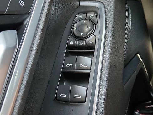 Used 2025 GMC Sierra 2500 SLT w/ SLT Premium Package AWD/4WD image 22