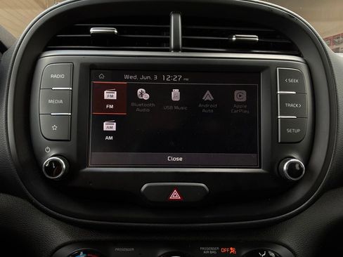 Used 2025 Kia Soul LX w/ LX Technology Package FWD image 28