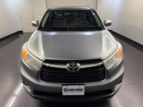 Used 2015 Toyota Highlander Limited AWD/4WD image 2