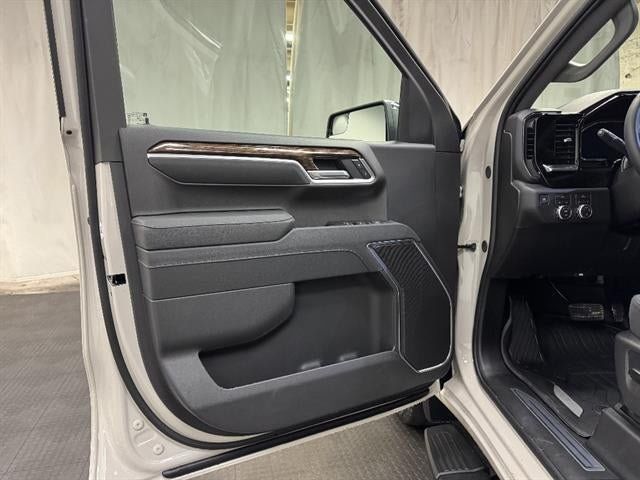 New 2026 GMC Sierra 1500 SLE w/ Preferred Package AWD/4WD image 27