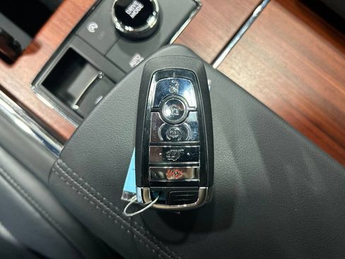 Certified 2024 Lincoln Navigator L Reserve AWD/4WD image 25
