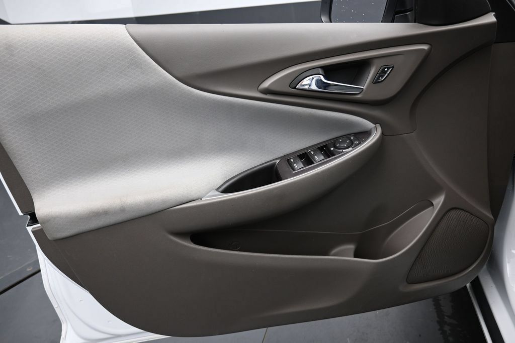 Used 2023 Chevrolet Malibu LS FWD image 22