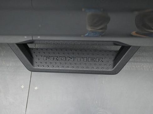 Used 2023 Nissan Frontier SV w/ Midnight Edition Package AWD/4WD image 18