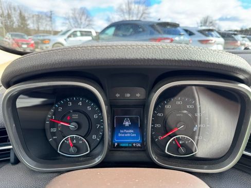 Used 2015 Chevrolet Malibu LT image 17