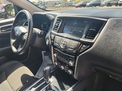 Used 2020 Nissan Pathfinder SV image 6