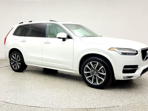 Used 2019 Volvo XC90 T5 Momentum w/ Protection Package Premier FWD image 3