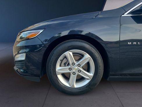 Used 2022 Chevrolet Malibu LS FWD image 9