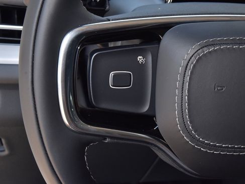 New 2025 Lincoln Navigator L Reserve image 24