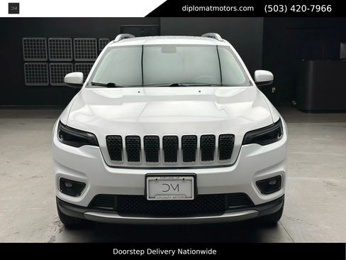 Used 2019 Jeep Cherokee Limited image 10