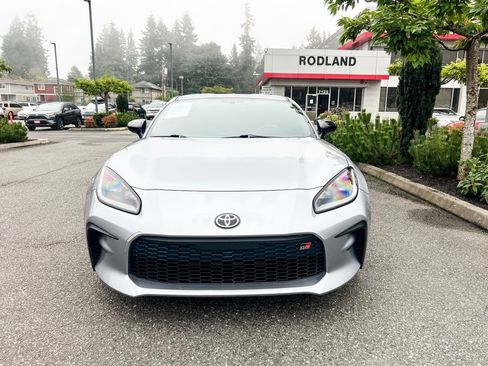 Certified 2023 Toyota GR86 Premium w/ ALL Weather Mat Package (TMS) image 5