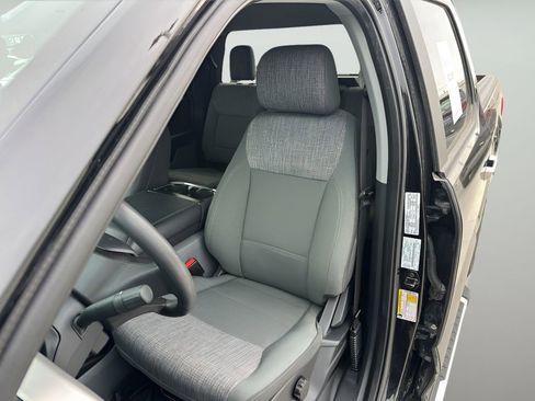 Used 2023 Ford F150 XLT w/ XTR Package image 26