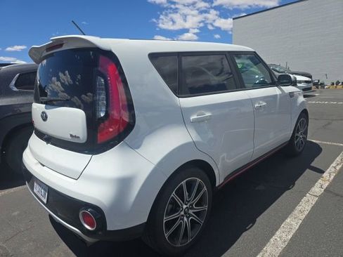 Used 2019 Kia Soul ! w/ Technology Package FWD image 4