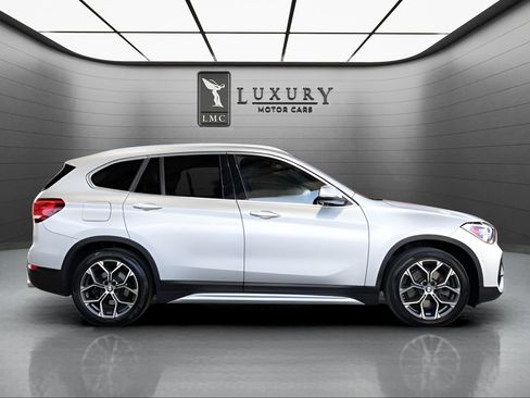 Used 2021 BMW X1 xDrive28i w/ Convenience Package AWD/4WD image 9