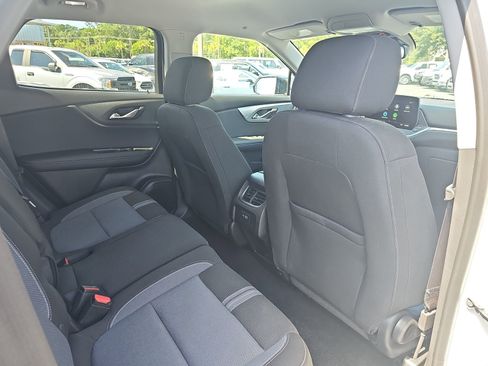 Used 2024 Chevrolet Blazer LT w/ Convenience Package FWD image 11