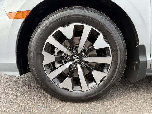Used 2026 Honda Odyssey EX-L image 11