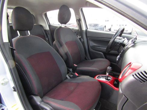 Used 2019 Mitsubishi Mirage ES image 27