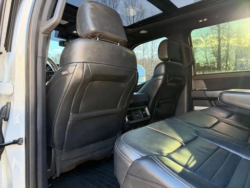 Used 2024 Ford F250 Platinum image 22