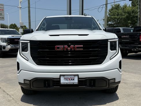 Used 2024 GMC Sierra 1500 Elevation AWD/4WD image 9