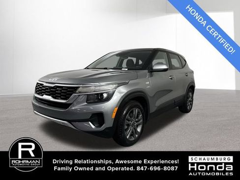 Used 2023 Kia Seltos LX AWD/4WD image 1