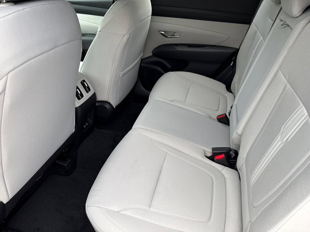 New 2026 Hyundai Tucson SEL FWD image 16
