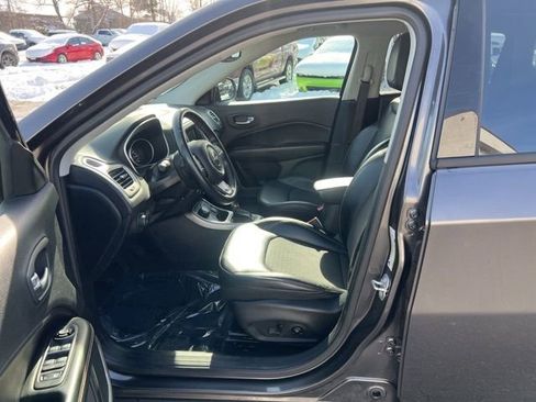 Used 2018 Jeep Compass Latitude w/ Popular Equipment Group image 24