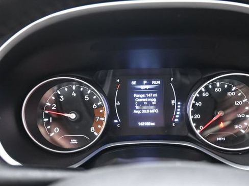 Used 2018 Jeep Compass Sport w/ Cold Weather Group AWD/4WD image 9