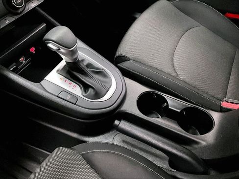 Used 2024 Kia Forte LXS image 16